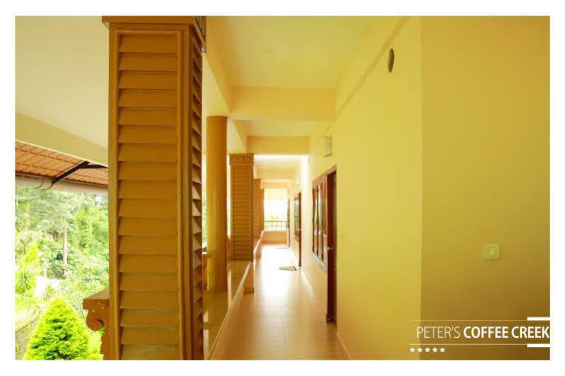 Peter'S Coffee Creek Nature Resort Meppādi Eksteriør bilde
